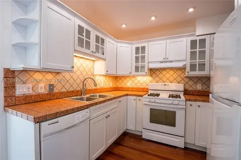 2133 N 14th Avenue Hollywood FL 33020