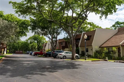 2133 N 14th Avenue Hollywood FL 33020