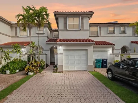 10966 NW 43rd Terrace Doral FL 33178