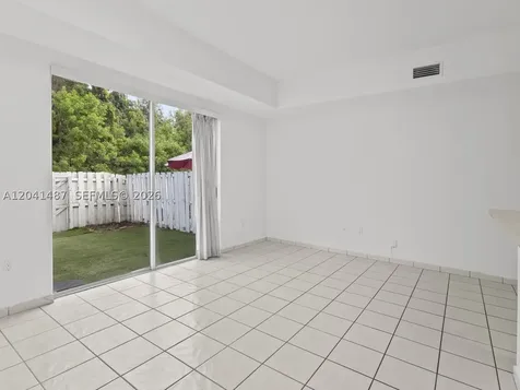 10966 NW 43rd Terrace Doral FL 33178