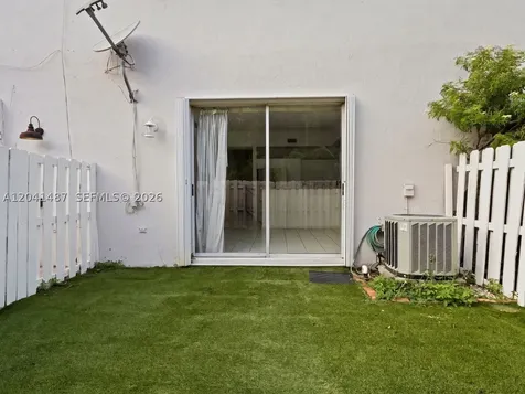 10966 NW 43rd Terrace Doral FL 33178
