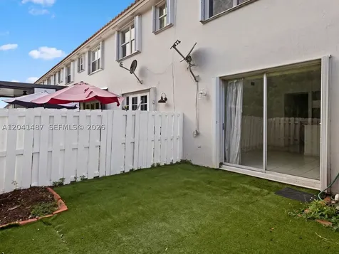 10966 NW 43rd Terrace Doral FL 33178