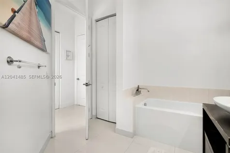 480 NE 30th Street Miami FL 33137