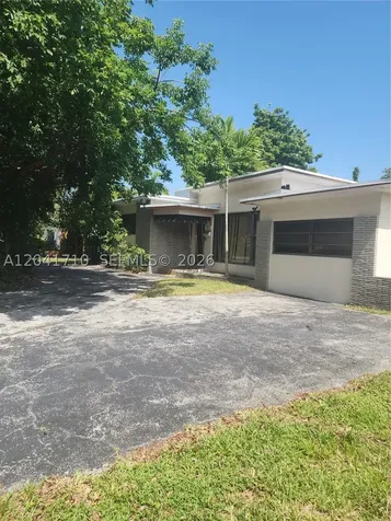 2070 Keystone Boulevard North Miami FL 33181