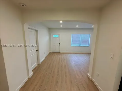 255 NW 32nd Street Miami FL 33127