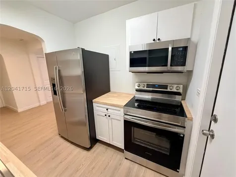 255 NW 32nd Street Miami FL 33127
