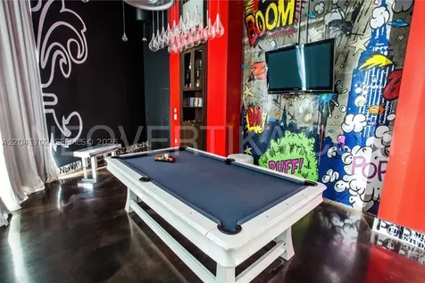 690 SW 1st Court Miami FL 33130