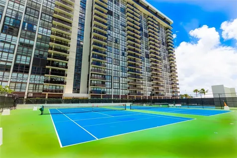 600 NE 36th Street Miami FL 33137