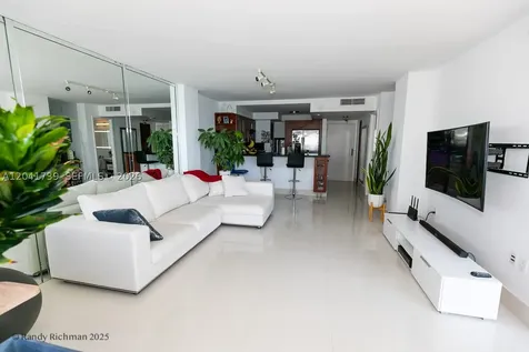 600 NE 36th Street Miami FL 33137
