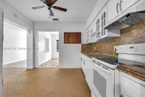 576 NW 147th Street Miami FL 33168