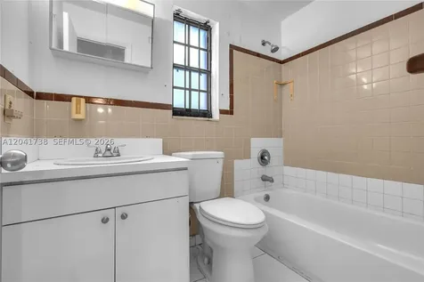 576 NW 147th Street Miami FL 33168