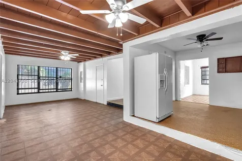 576 NW 147th Street Miami FL 33168