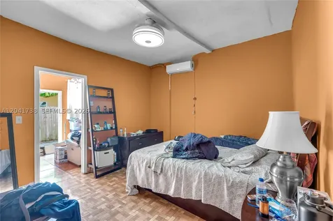 576 NW 147th Street Miami FL 33168