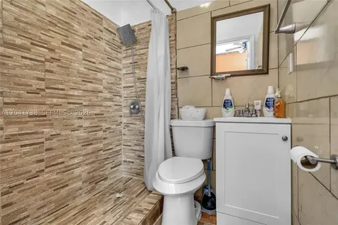 576 NW 147th Street Miami FL 33168