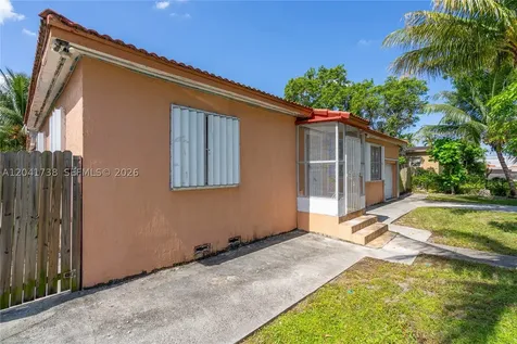 576 NW 147th Street Miami FL 33168