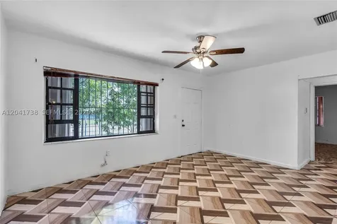 576 NW 147th Street Miami FL 33168