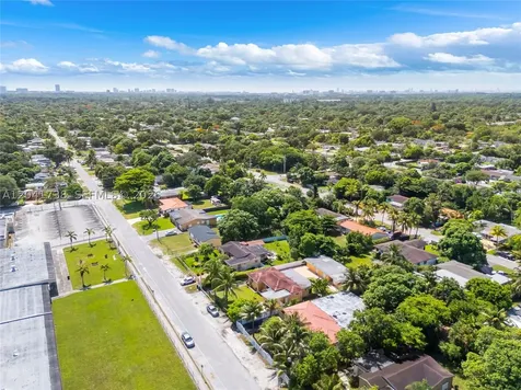 576 NW 147th Street Miami FL 33168