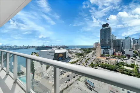 888 Biscayne Boulevard Miami FL 33132