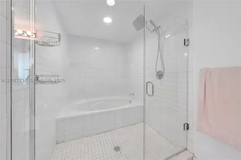 888 Biscayne Boulevard Miami FL 33132