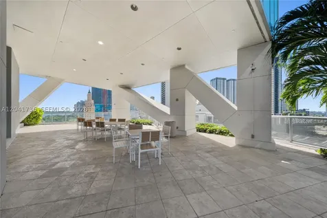 888 Biscayne Boulevard Miami FL 33132
