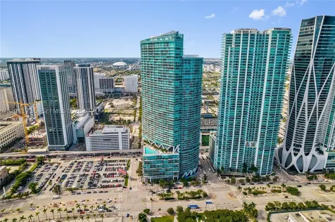 888 Biscayne Boulevard Miami FL 33132