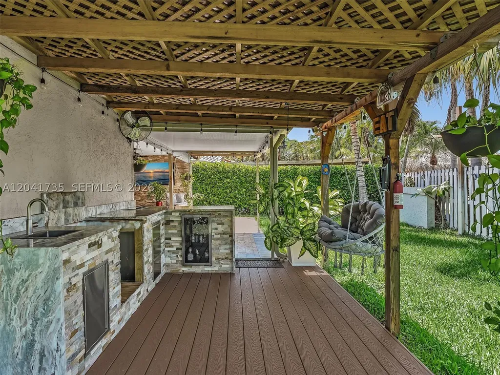 1851 Riverwood Lane Coral Springs FL 33071