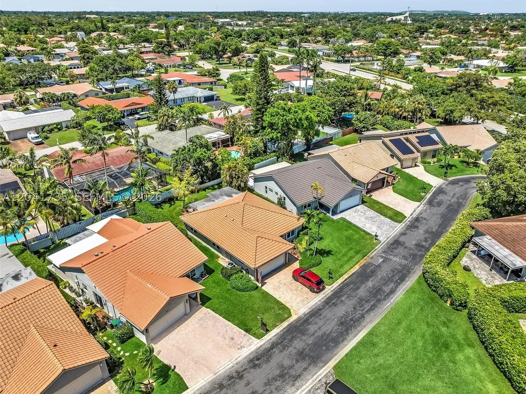 1851 Riverwood Lane Coral Springs FL 33071