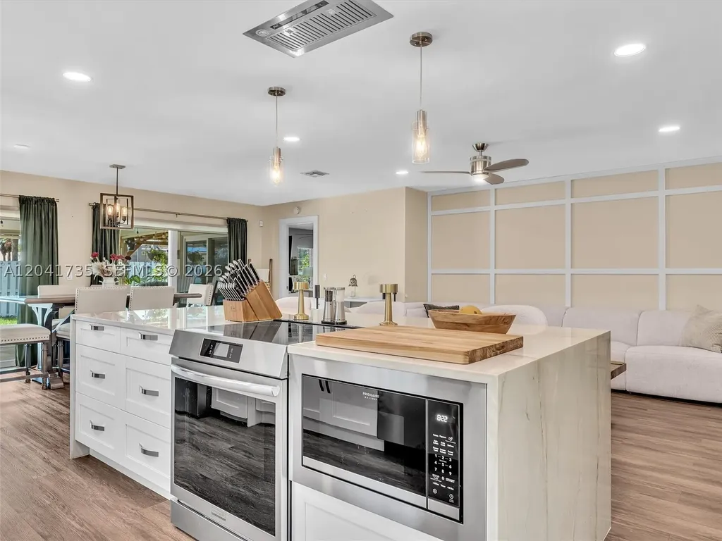 1851 Riverwood Lane Coral Springs FL 33071