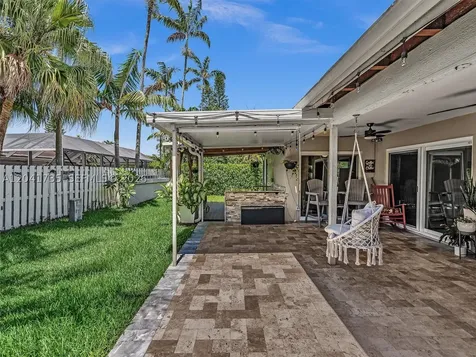 1851 Riverwood Lane Coral Springs FL 33071