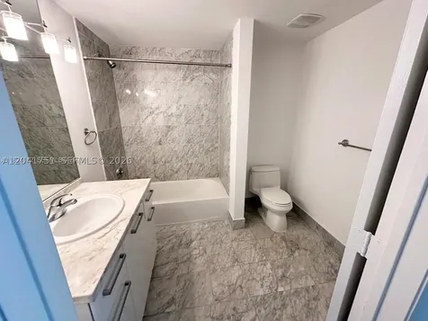 253 NE 2nd Street Miami FL 33132