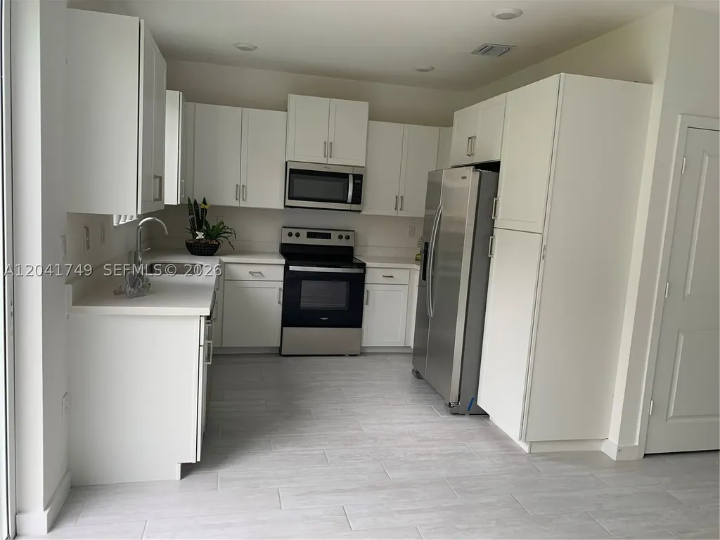 1068 SE 24th Avenue Homestead FL 33035