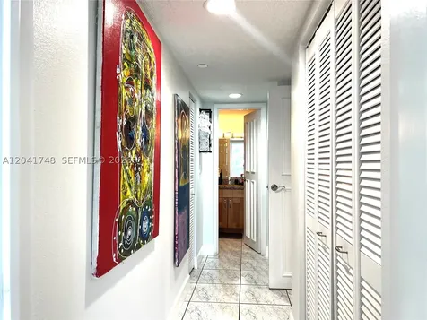 2401 Collins Avenue Miami Beach FL 33140