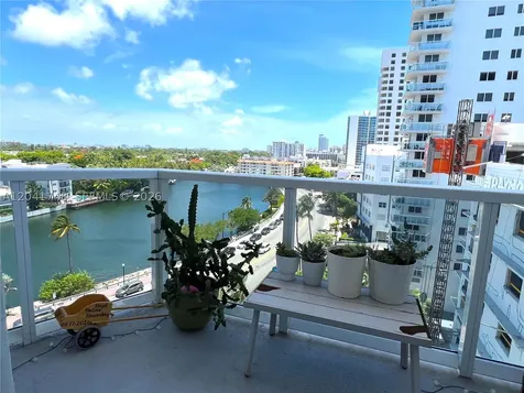 2401 Collins Avenue Miami Beach FL 33140