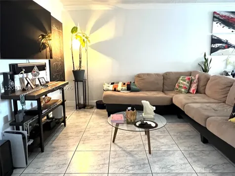 2401 Collins Avenue Miami Beach FL 33140
