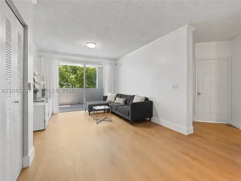 17145 N Bay Road Sunny Isles Beach FL 33160