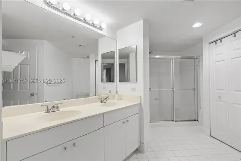 17145 N Bay Road Sunny Isles Beach FL 33160