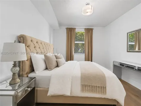 17145 N Bay Road Sunny Isles Beach FL 33160