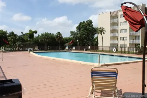 6930 Miami Gardens Drive Hialeah FL 33015