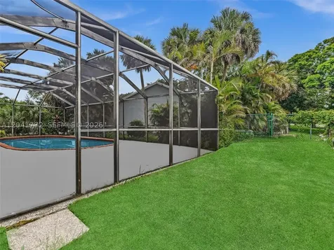 8813 Paradise Court Tamarac FL 33321