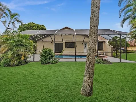 8813 Paradise Court Tamarac FL 33321