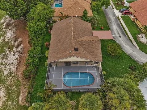8813 Paradise Court Tamarac FL 33321