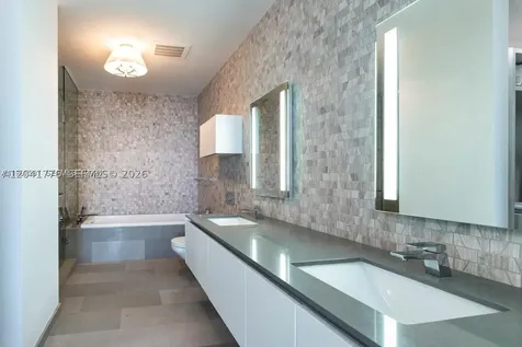 88 SW 7th Street Miami FL 33130
