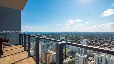 88 SW 7th Street Miami FL 33130