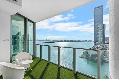 2900 NE 7th Avenue Miami FL 33137