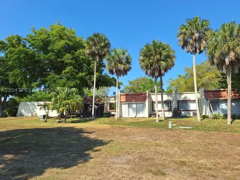 6553 NW 99th Avenue Tamarac FL 33321