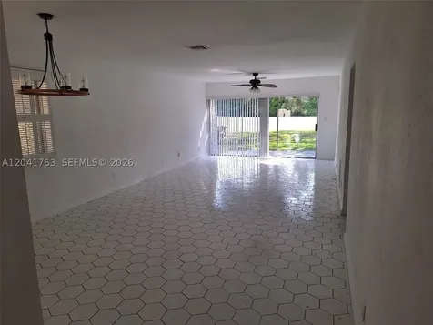6553 NW 99th Avenue Tamarac FL 33321