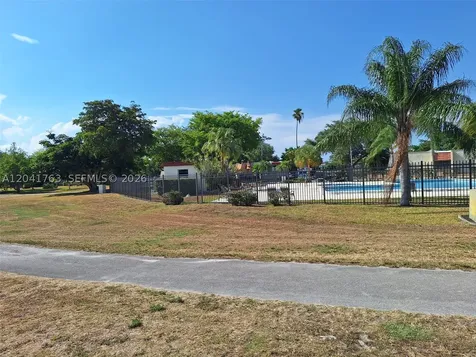 6553 NW 99th Avenue Tamarac FL 33321
