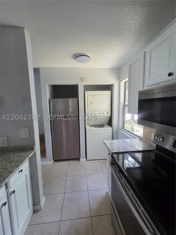 46 SE 10th Street Deerfield Beach FL 33441