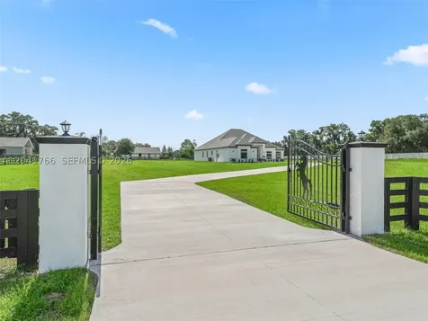 7041 NE 22nd Court Road Ocala FL 34479