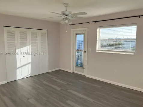 8024 Tatum Waterway Drive Miami Beach FL 33141